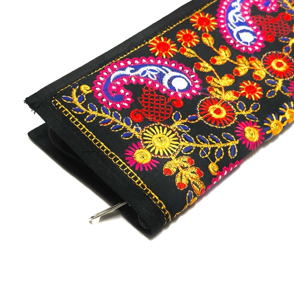 Embroidered Black Floral Clutch Wallet - Stylish Women's Bag